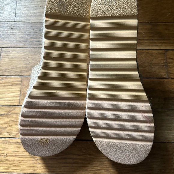 BNWT BEACH by Matisse Platform Sandals - Picture 3 of 6